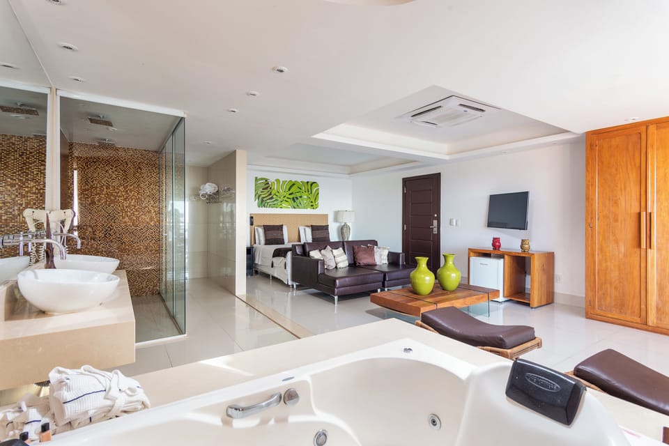 Suíte Deluxe Vista Mar (Personnalité) | Jetted tub