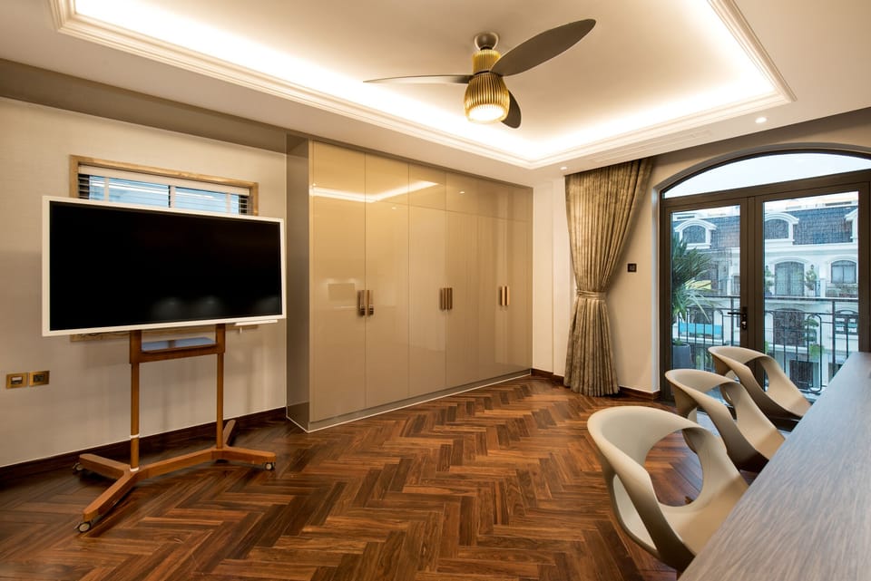 Icity Lakeview Saigon Villa | Television