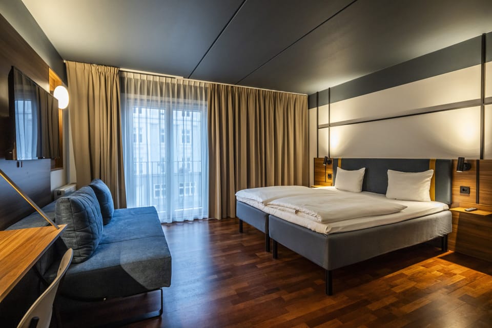 Soundproofing, free WiFi, bed sheets