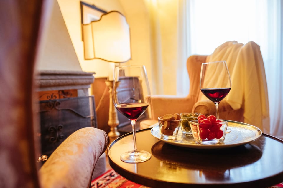 Suite Romantica con Idromassaggio | Living area