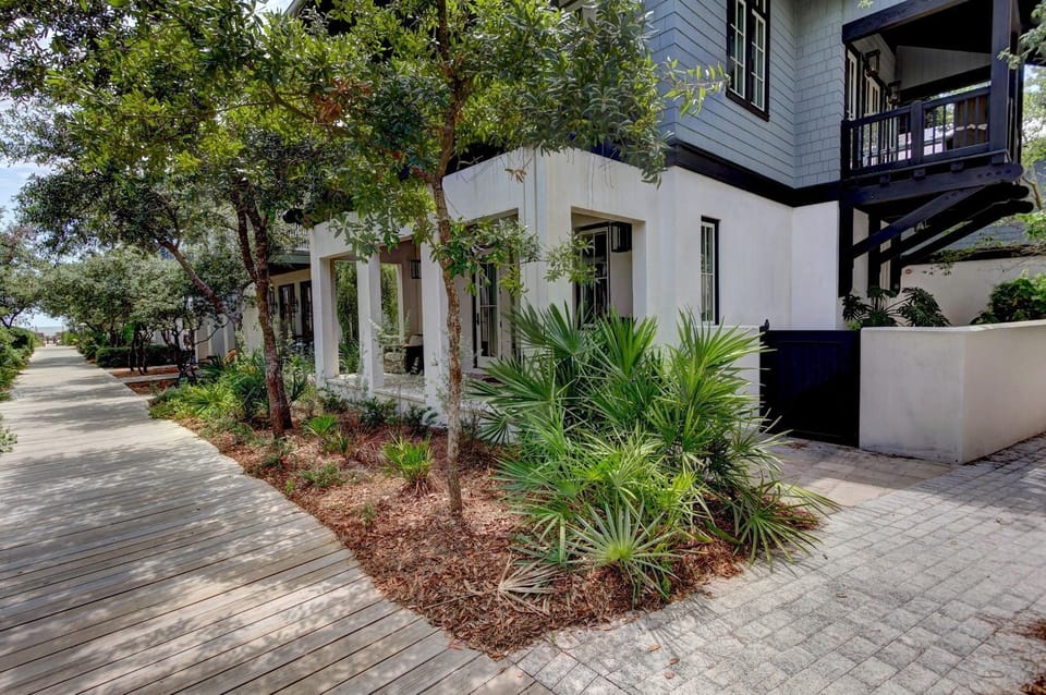 Convenient Boardwalk Just off the Porches