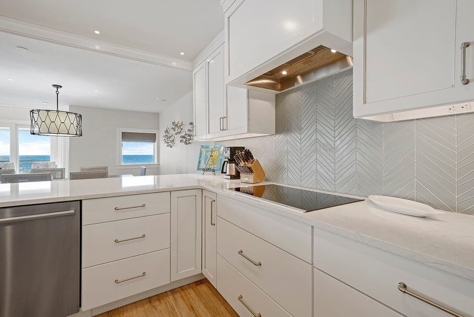 Grandview 403 - Miramar Beach - Kitchen