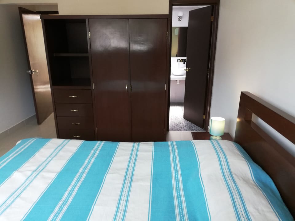 Traditional Double Room | Laptop workspace, iron/ironing board, WiFi (free), bed sheets