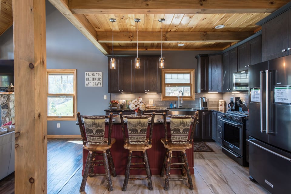Kitchen Island with Seating for 3