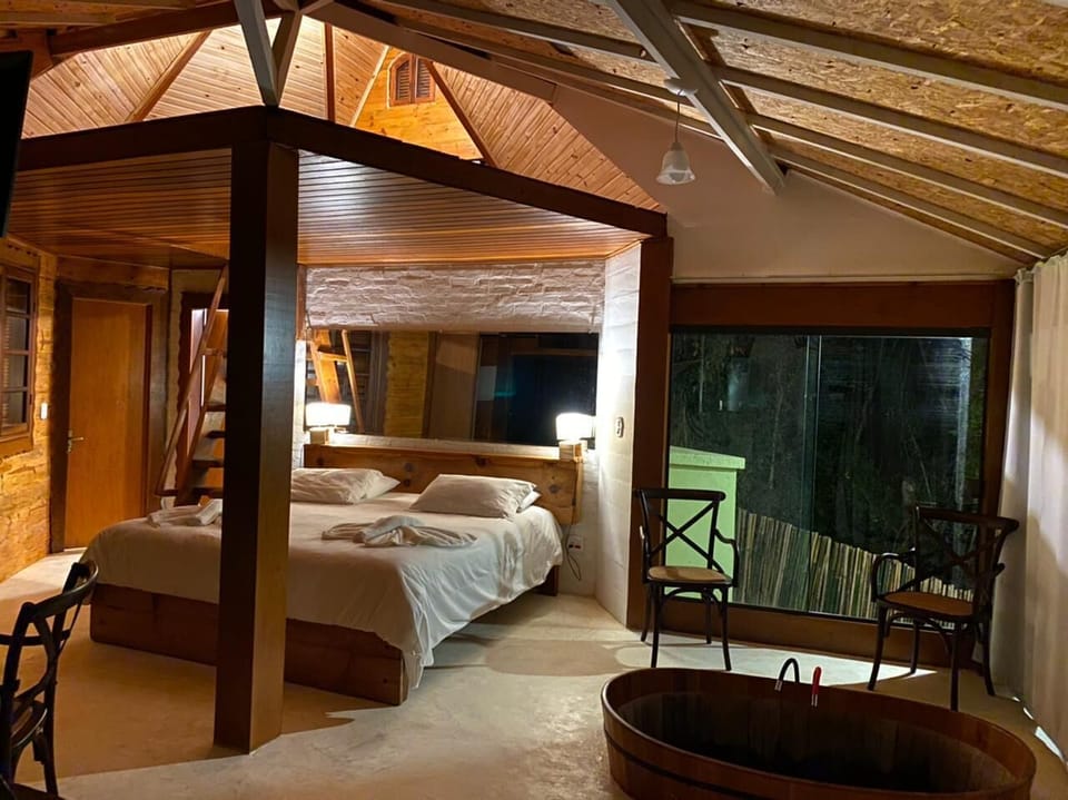 Origami | Free WiFi, bed sheets