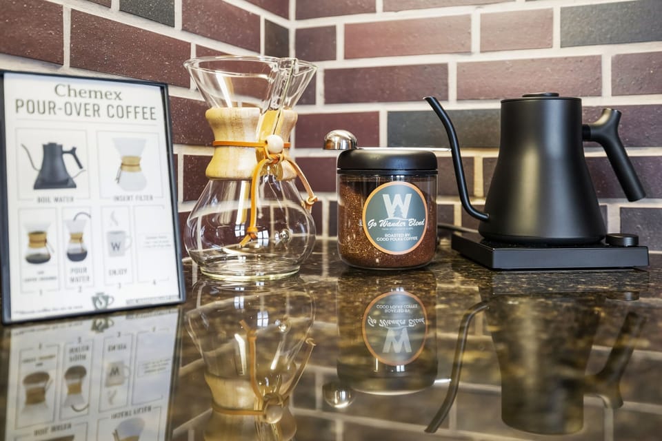 Wake up with a Chemex pour-over and our signature Go Wander Blend coffee.
