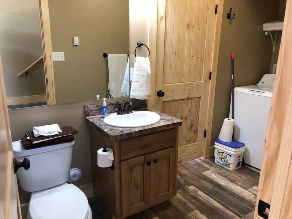 Full bathroom on the main floor