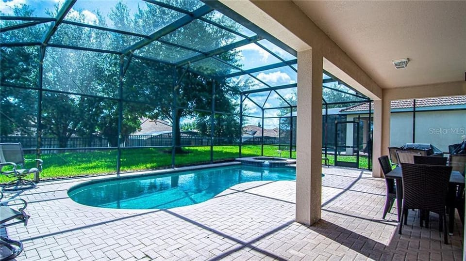 Pool + Hot Tub for parents!