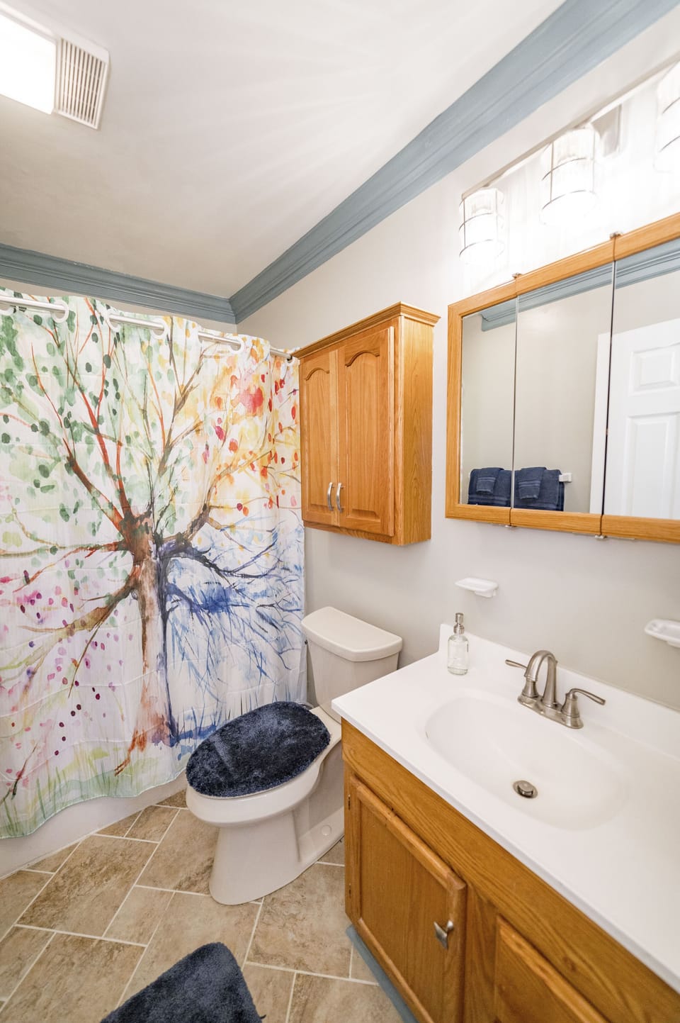 full bathroom on the main floor