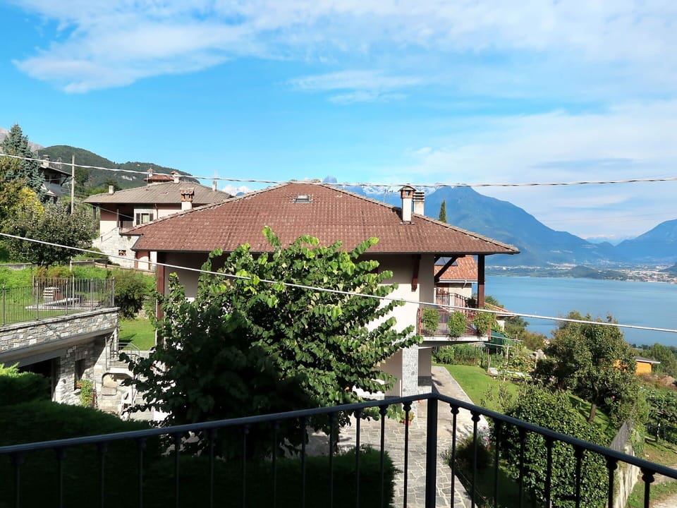Property, Sky, House, Residential Area, Real Estate, Building, Roof, Home, Architecture, Hill Station