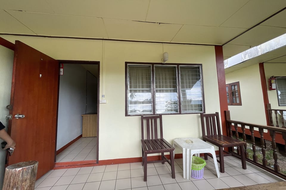 Standard Double Room | Minibar, desk, WiFi (free), bed sheets