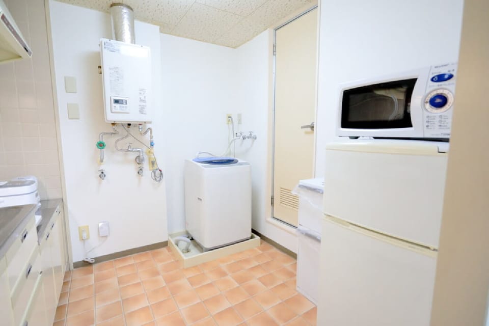 Apartment for 6 Guests | Private kitchen | Fridge, microwave, stovetop, electric kettle