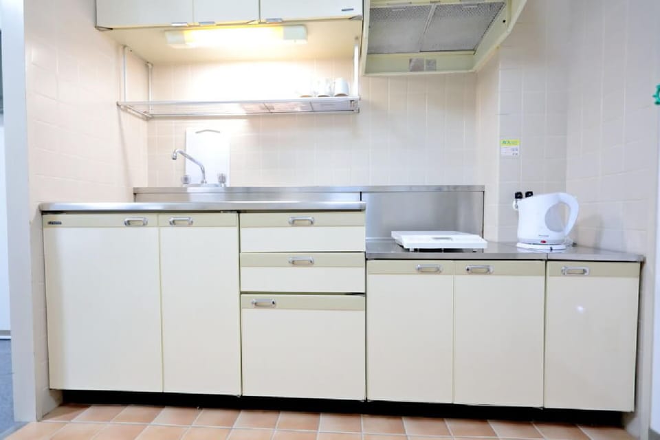 Apartment for 6 Guests | Private kitchen | Fridge, microwave, stovetop, electric kettle