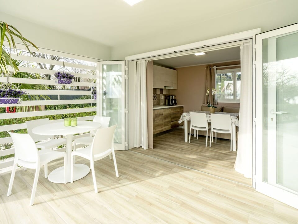 Table, Furniture, Building, Chair, Wood, Porch, Interior Design, Lighting, Flooring, House