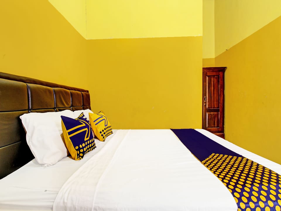 Double Room | Free WiFi, bed sheets