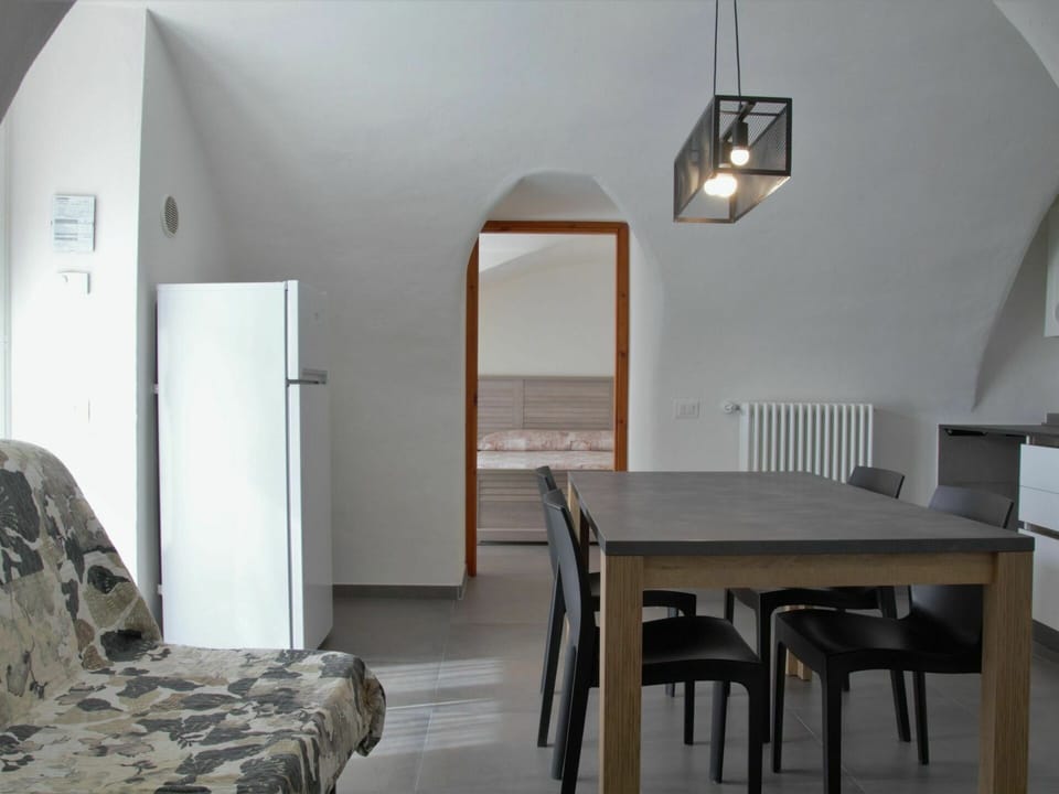 Furniture, Table, Building, Wood, Interior Design, Architecture, Chair, Flooring, Door