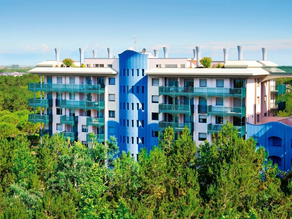 Sky, Building, Property, Window, Urban Design, Land Lot, Grass, Tree, Plant, Condominium