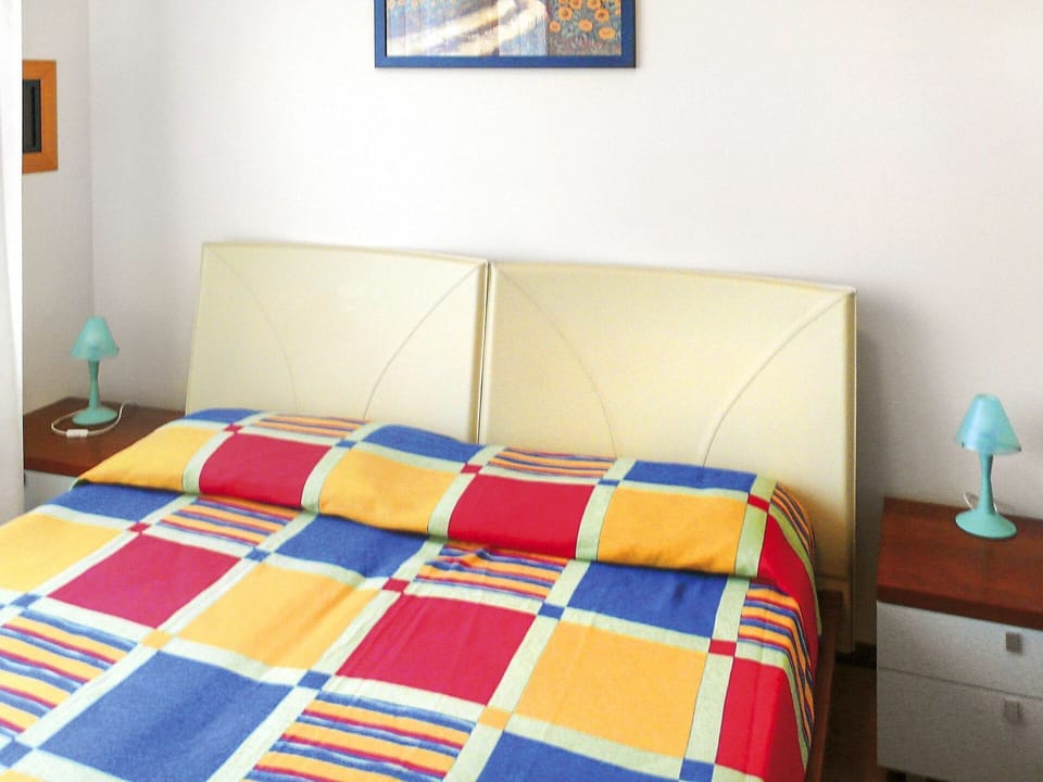 Bedroom, Bed, Bed Sheet, Furniture, Room, Bed Frame, Bedding, Property, Duvet Cover, Yellow