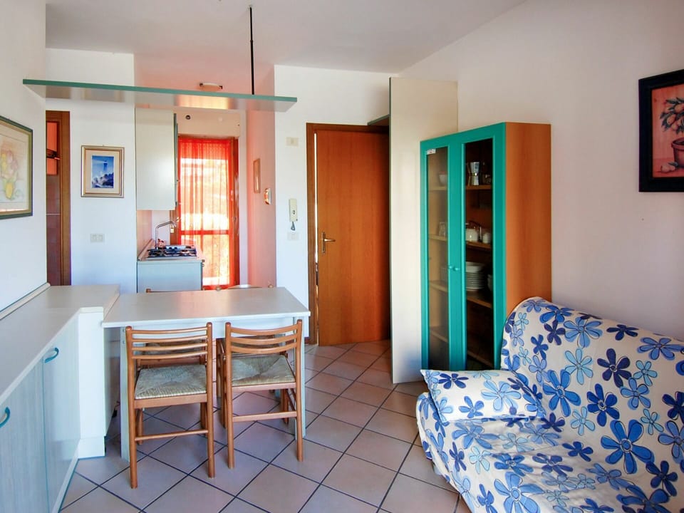 Room, Furniture, Property, Blue, Floor, Interior Design, Building, House, Turquoise, Yellow