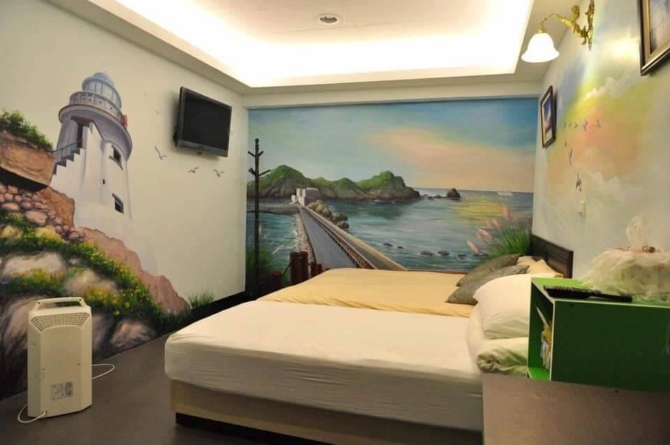 Double Room, Sea View | Desk, free WiFi, bed sheets
