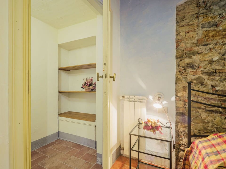 Furniture, Wood, Building, Flooring, Interior Design, Floor, Shelving, Hardwood, Shade, Ceiling