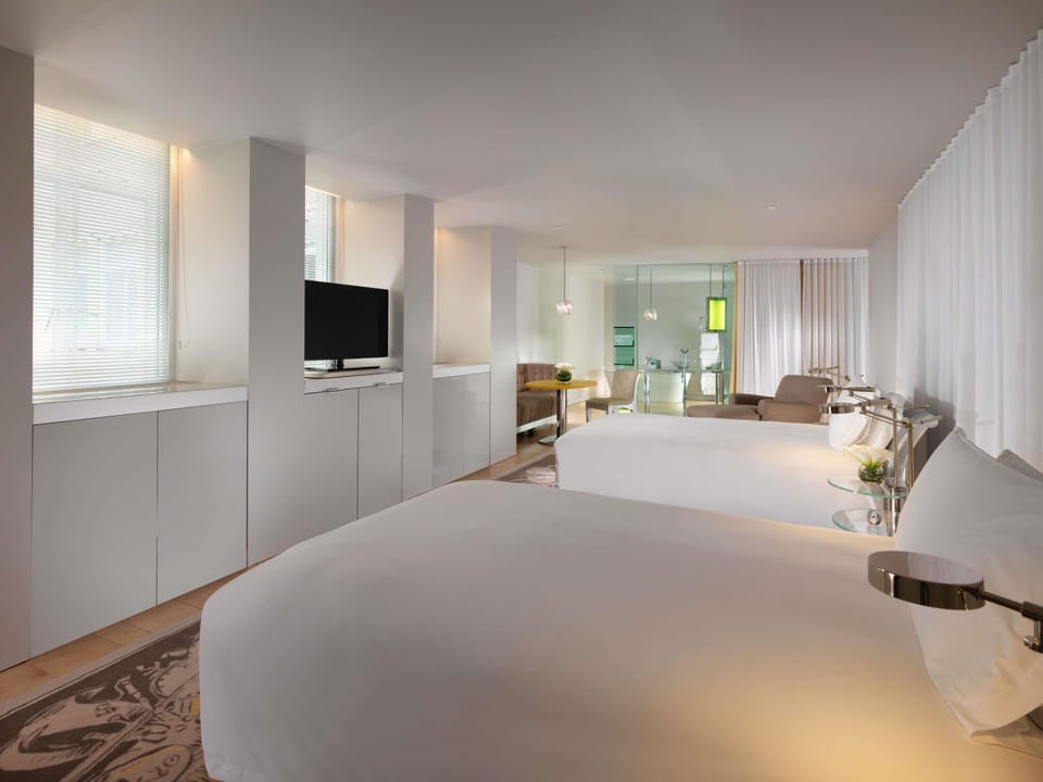 Loft Suite | Premium bedding, minibar, in-room safe, desk