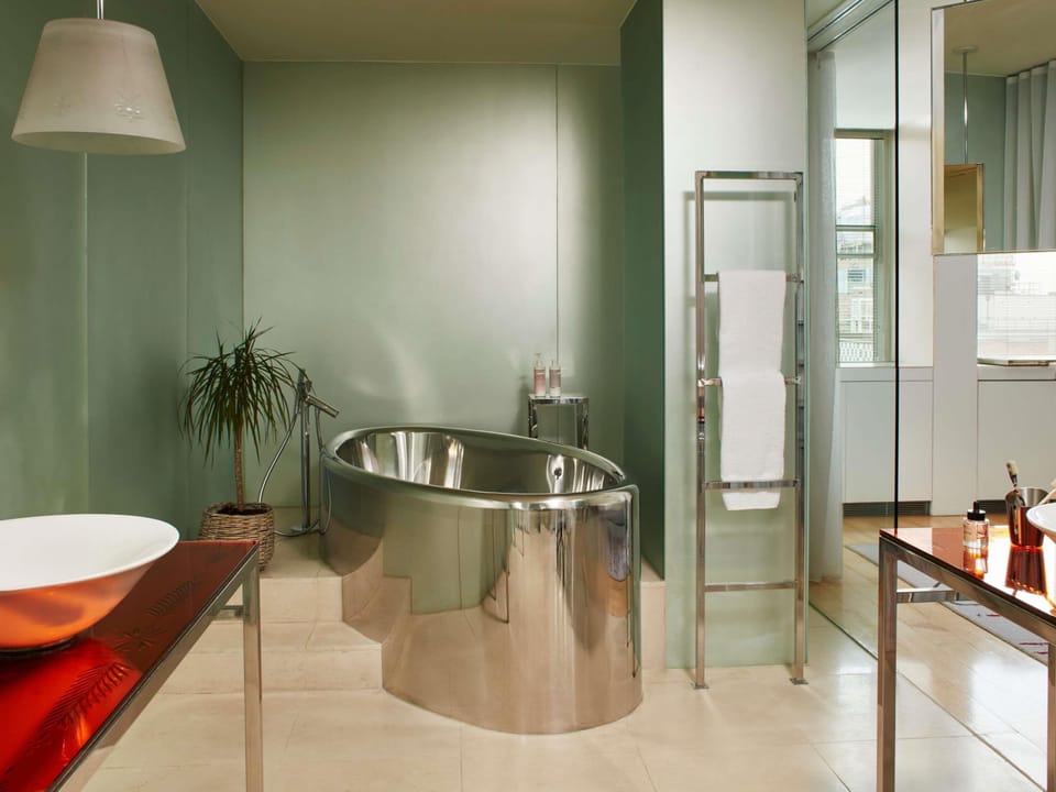 Penthouse, 2 Double Beds | Premium bedding, minibar, in-room safe, desk