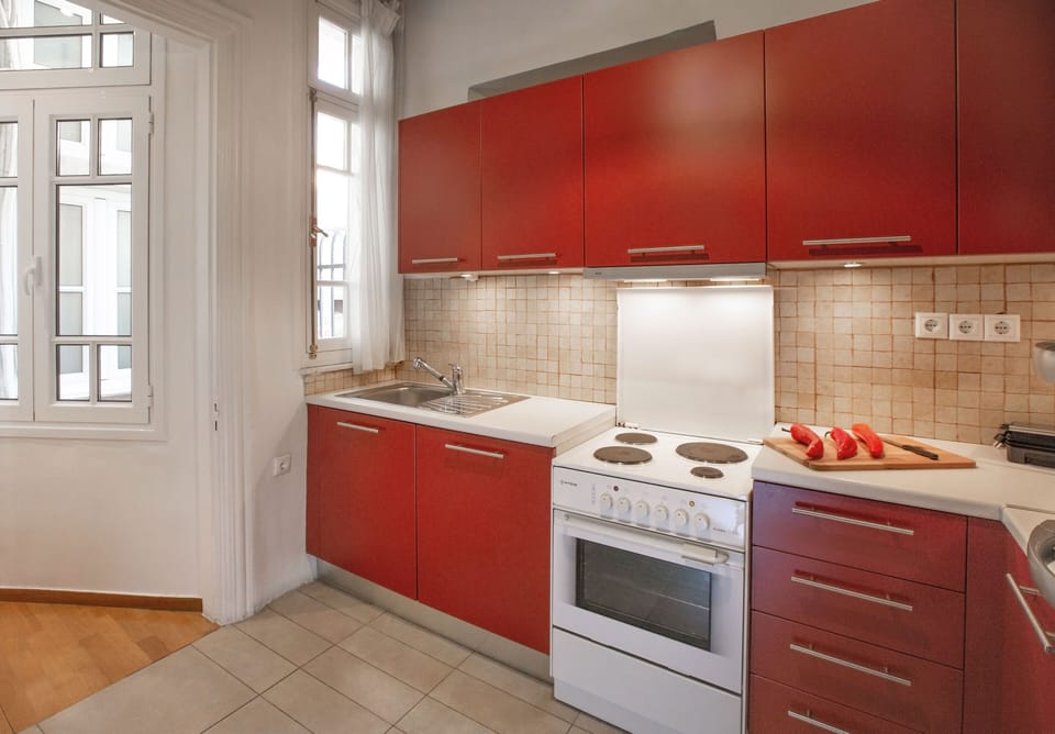 Apartment, 2 Bedrooms, Terrace | Private kitchen | Fridge, oven, stovetop, coffee/tea maker