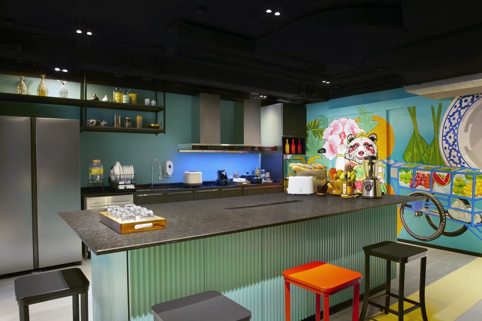 Room (One of a Kind) | Shared kitchen | Shared fridge, microwave