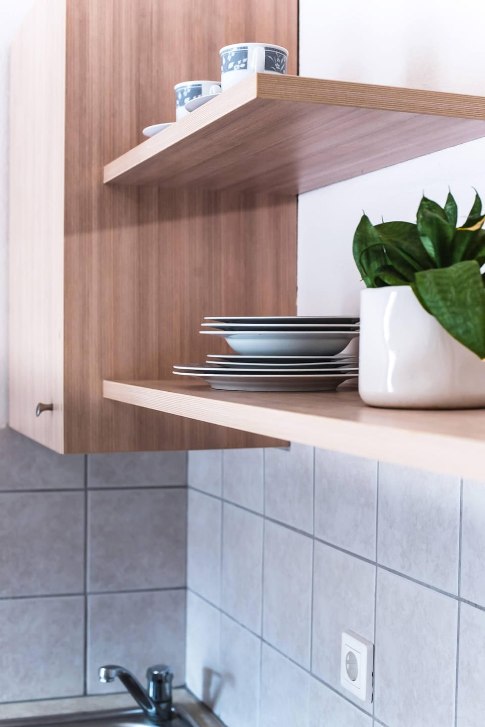 Standard Triple Studio | Private kitchenette | Mini-fridge, oven, stovetop, electric kettle