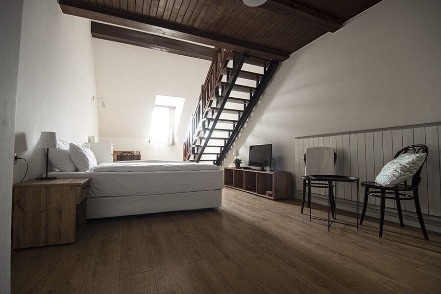Gallery Quadruple Room | Individually decorated, individually furnished, desk, soundproofing