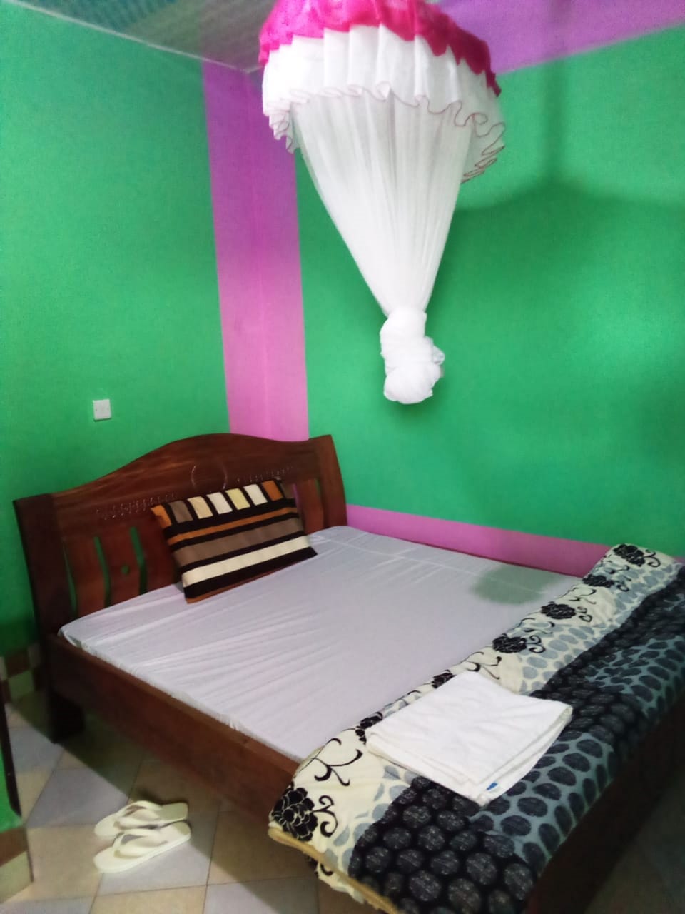 Double Room | Desk, blackout drapes, free WiFi, bed sheets