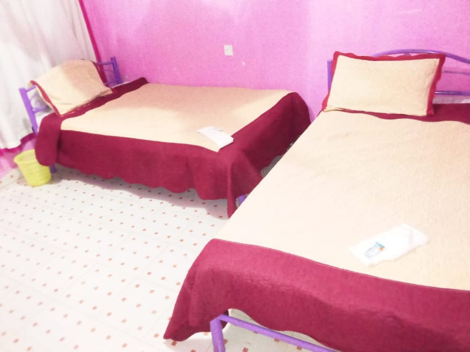 Standard Room | Desk, blackout drapes, free WiFi, bed sheets