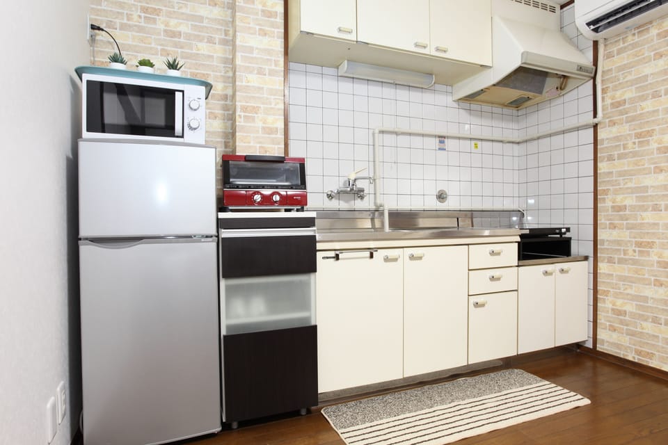 Private Vacation Home | Private kitchenette | Fridge, microwave, stovetop, electric kettle