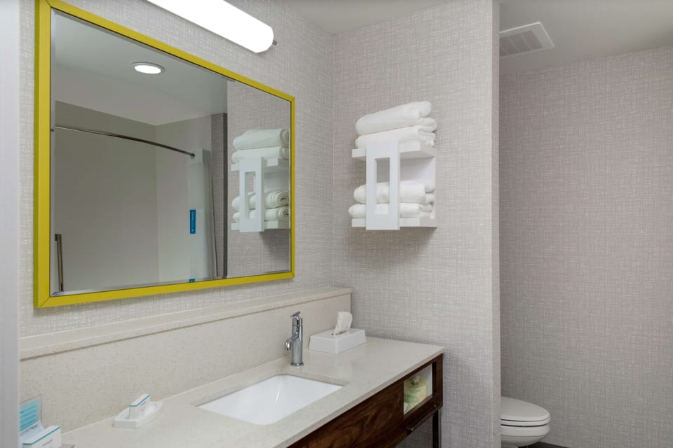 Shower, towels