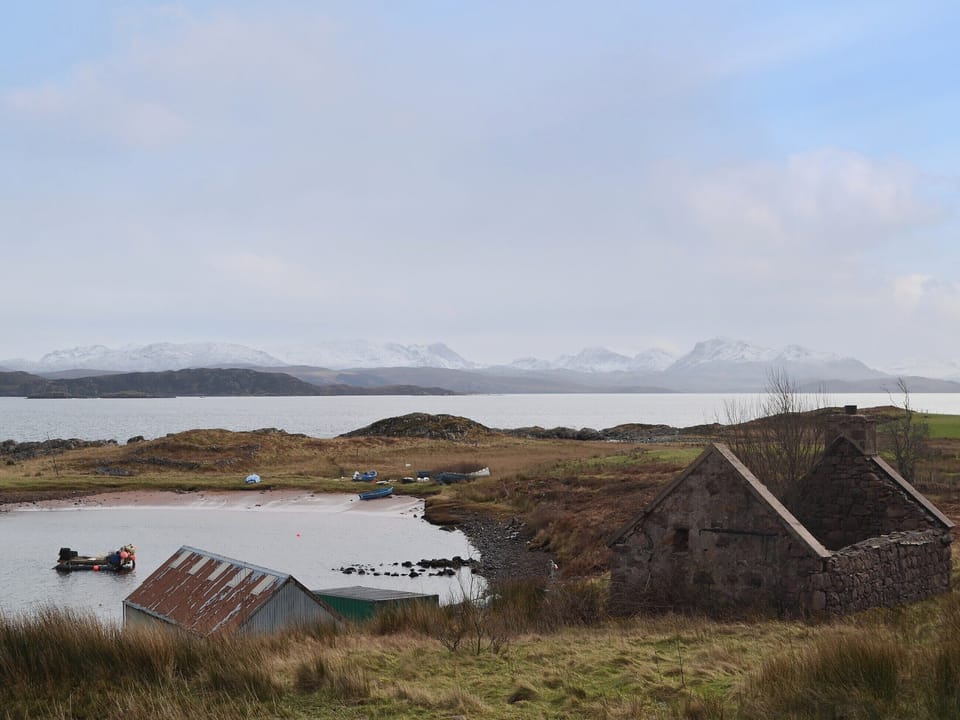Surrounding area | Cuckoo&rsquo;s Nest, Cove, near Poolewe