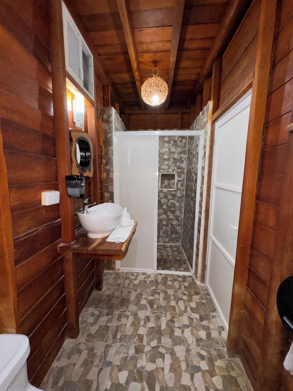 Triple Room | Bathroom | Shower, hair dryer, heated floors, towels
