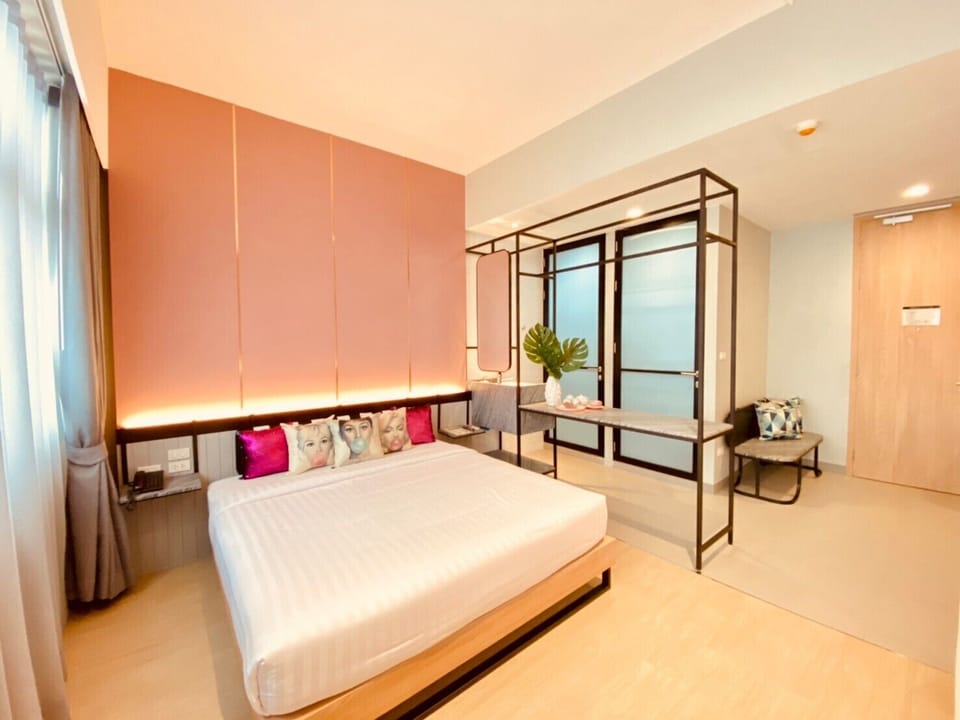 In-room safe, blackout drapes, free WiFi, bed sheets