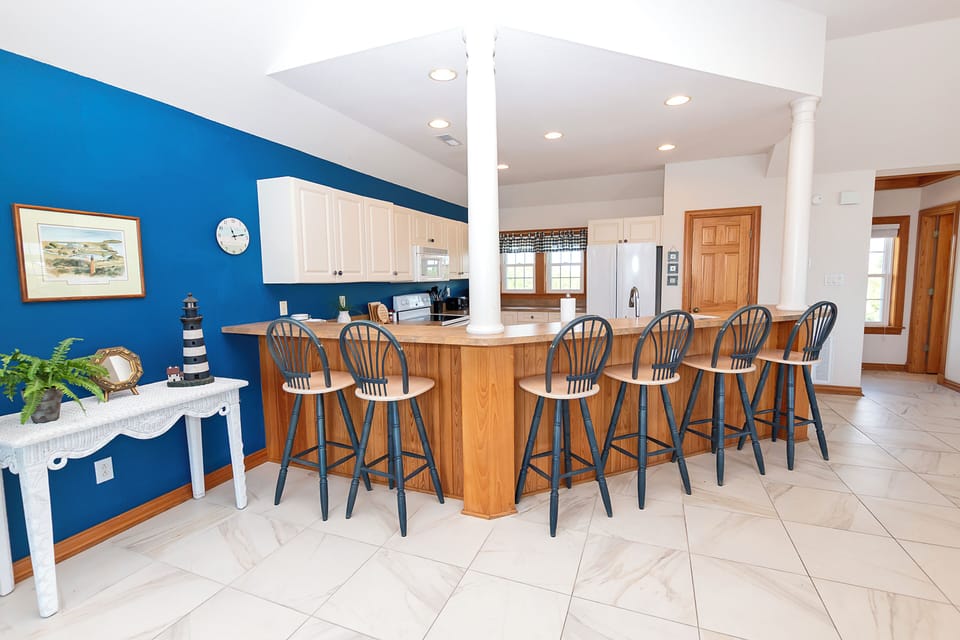 Right Side - Kitchen