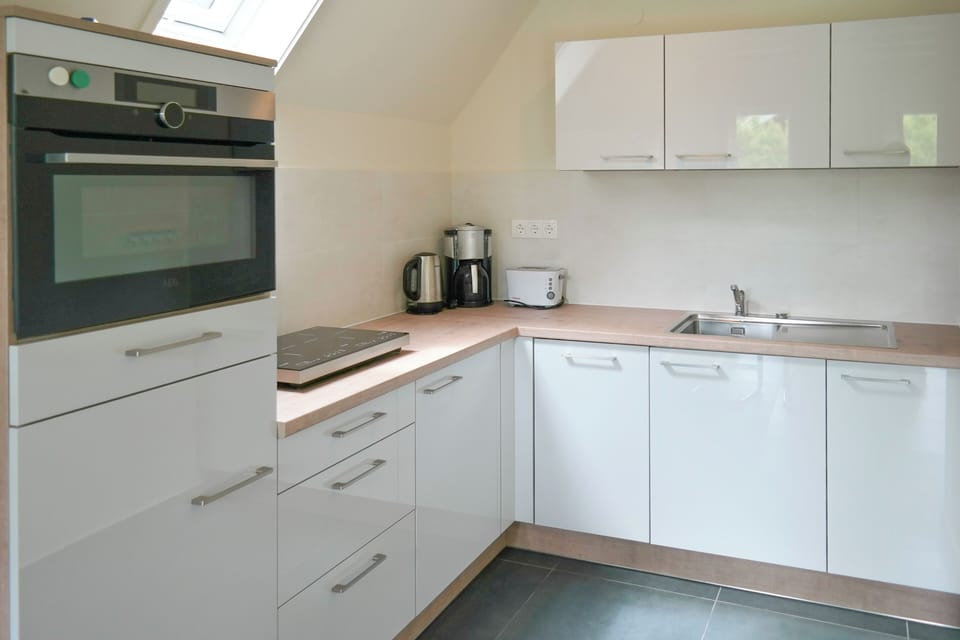 Bungalow, 3 Bedrooms, Terrace, Garden View | Interior