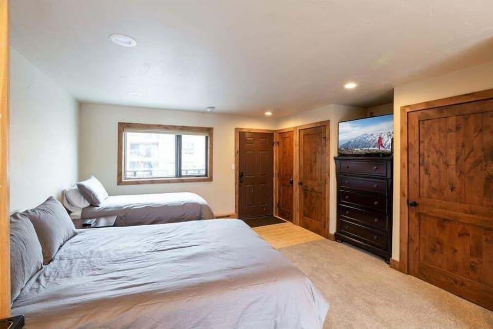 Apartment, 1 Bedroom | 1 bedroom, free WiFi