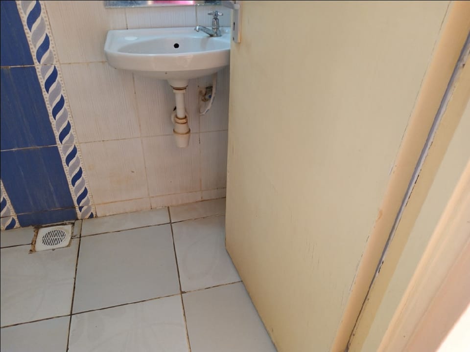 Dillions Highway Motel Bed and Breakfast in Kenya