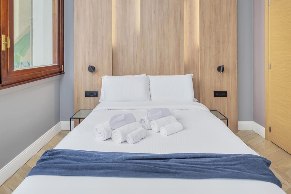 Superior Single Room | In-room safe, desk, laptop workspace, soundproofing