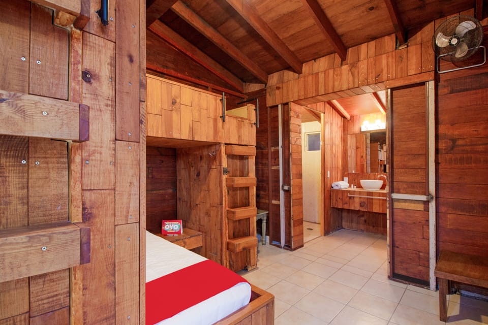 Standard Room (Three beds) | Desk, free WiFi, bed sheets