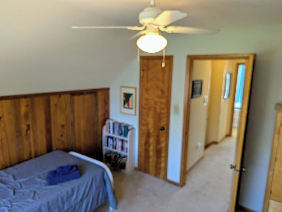 Upstairs twin bedroom