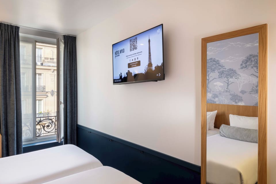 Superior Twin Room | In-room safe, individually decorated, individually furnished, desk