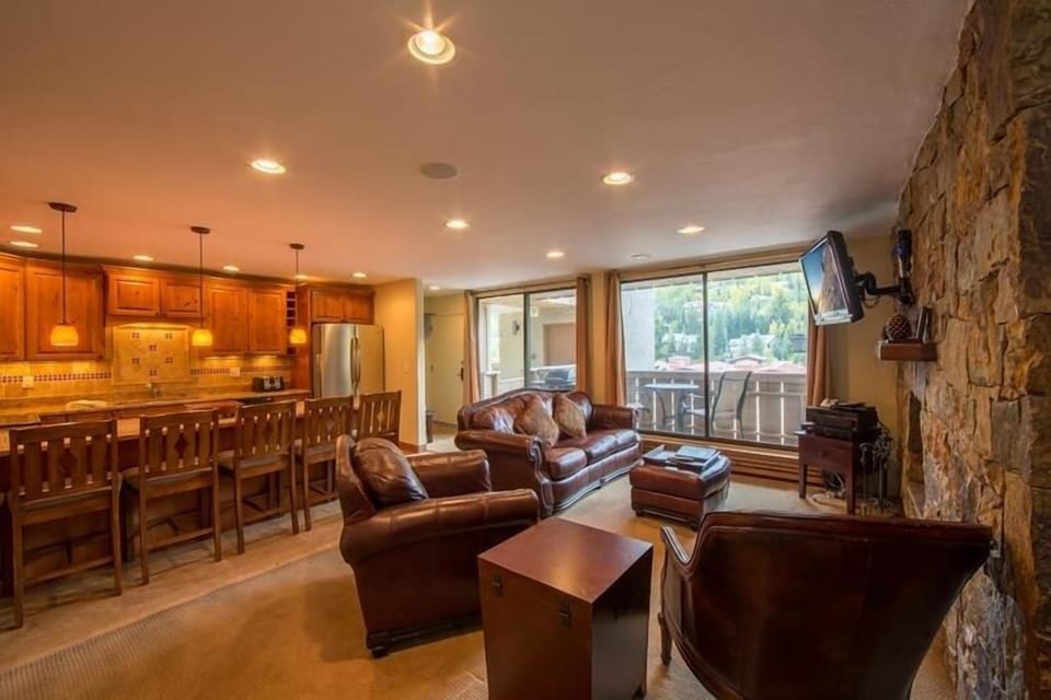 Apartment, 2 Bedrooms | Living area