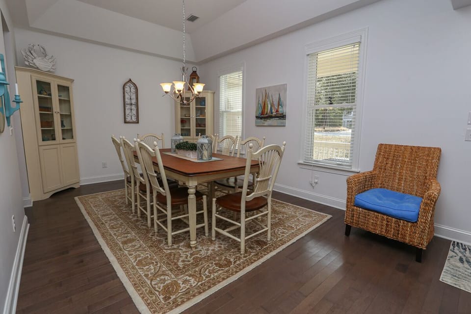Dining 2 2023