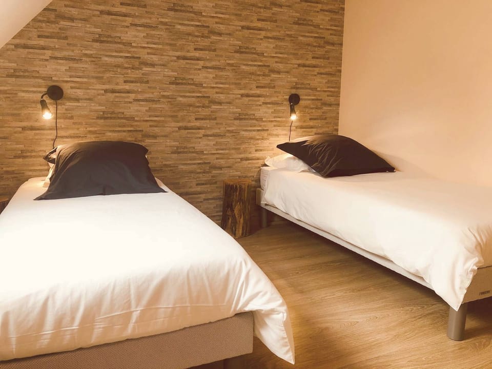 Superior Cottage, Courtyard View (La Ferme de Gondières) | Premium bedding, individually decorated, individually furnished