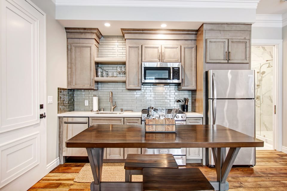 Full Kitchen